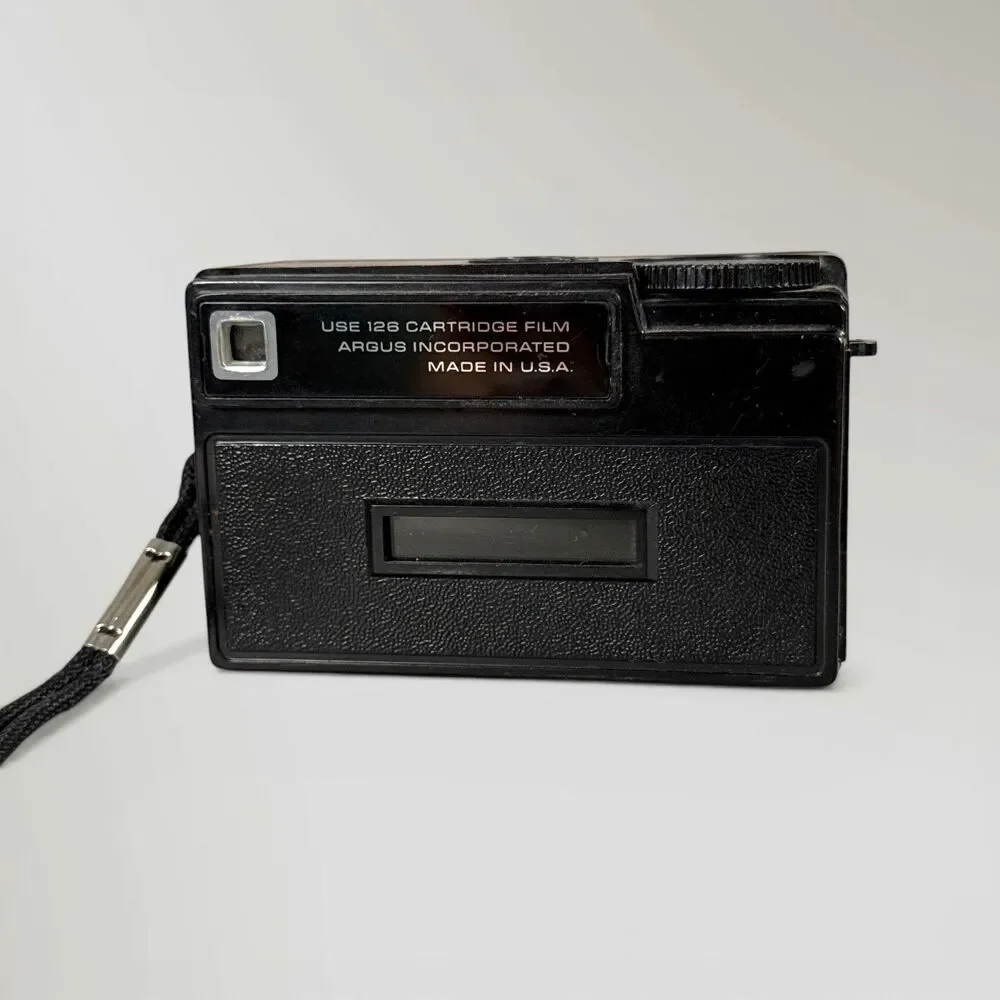 Vintage Argus CareFree Magicube Camera 126 Cartidge Film Made In USA 1970s